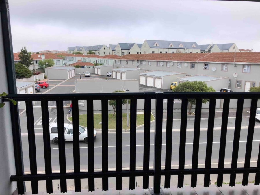 3 Bedroom Property for Sale in Parklands Western Cape